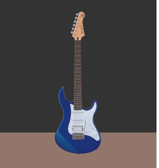 Yamaha Pacifica Serie PAC012