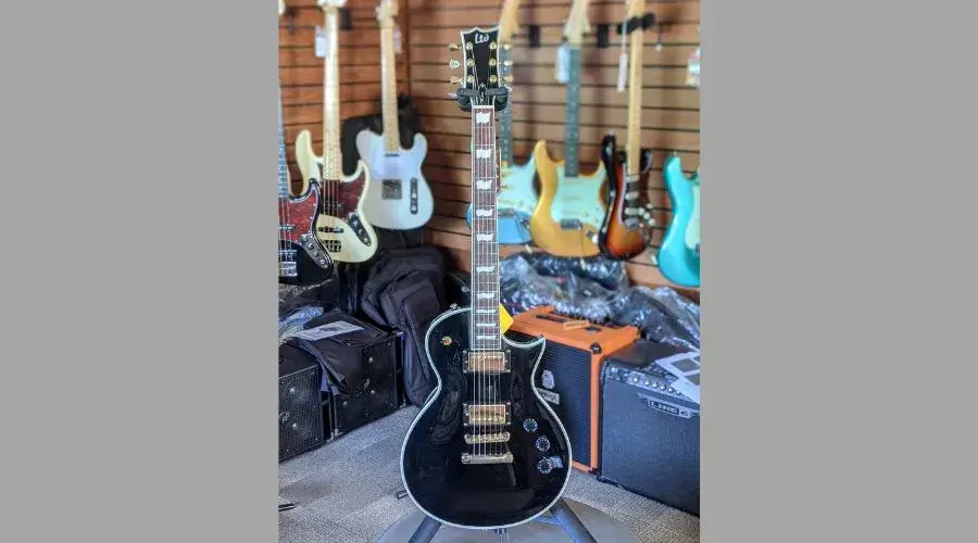 Revelando la popular guitarra LTD EC-256 de Gibson